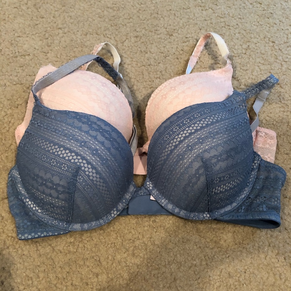 36C Victoria secret Bras ***reserved